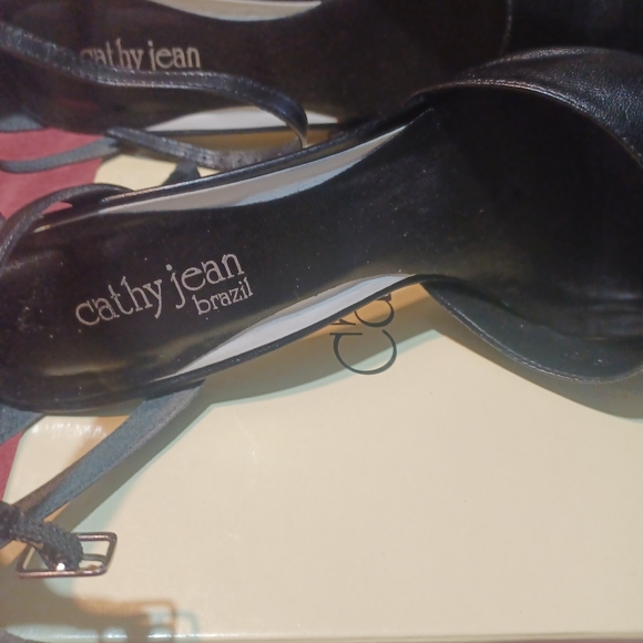 Cathy Jean - Picture 8 of 8